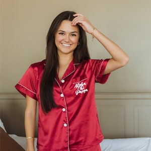 SCRIPT FONT| Alpha Chi Omega, sorority, bid day, rush, sorority gift, bid day, custom pajamas, pajama set, pajamas, sorority pjs, go greek