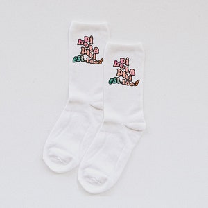Pi Beta Phi Socken, Pi Phi, Einstellung, Bid Day, Schwesternschaftsansturm, Schwesternschaftsgeschenke, benutzerdefinierte Socken, Schwesternschaftssocken, Pi Phi-Hemden, Pi Phi-Hemden