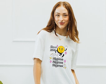 Camisetas Tri Sigma, Sigma Sigma Sigma, camisetas de recrutamento grego, dia da licitação, corrida, camisetas Tri Sigma, presentes para irmandades, camiseta para o dia da licitação, produtos Tri Sig