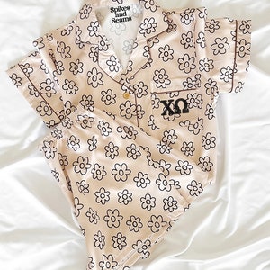 GREEK LETTERS| Chi Omega pajamas, sorority pajamas, floral pajamas, Chi Omega gift, Chi Omega shirts, greek, sorority recruitment, pajamas