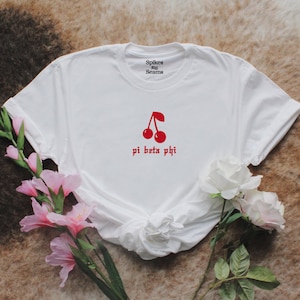 Pi Beige Phi Shirt, Pi Phi Shirt, Schwesternschafts-Shirt, Eilhemd, Bid-Day-Shirts, Schwesternschafts-Rekrutierung, große kleine Enthüllung, Pi Phi-merch, Schwestern