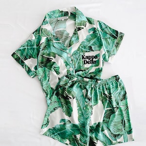 BLOCK FONT Kappa Delta Pyjamas, benutzerdefinierte Pyjamas, tropische Pyjamas, griechischer Ansturm, große kleine Enthüllung, Schwesternschaft, Angebotstag, Theta, griechische Rekrutierung
