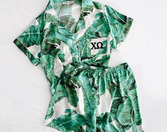 LETRAS GRIEGAS Chi Omega, hermandad, día de puja, prisa, regalo, pijamas, pijamas personalizados, conjunto de pijama, pijamas de satén, pijamas de hermandad, merchandising de Chi Omega