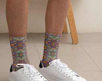 Vintage Design 7 Cuff Crew Mexican Huichol Pattern Socks w/Black Heel