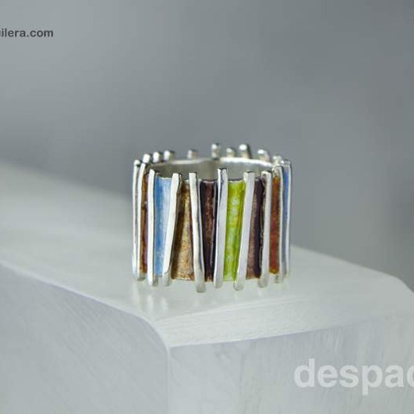 Anillo Esmaltes y Plata de Ley JAPONESA.Joyería Española Contemporánea.Joyeria de Autor.Anillo de Esmalte al Fuego de Asun Aguilera