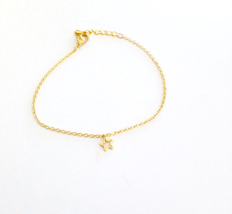 Dainty tiny Star bracelet, available in Gold or Silver plated image 3