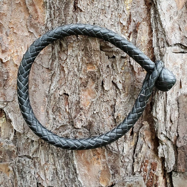Base Bracelet in Black, Kangaroo Leather