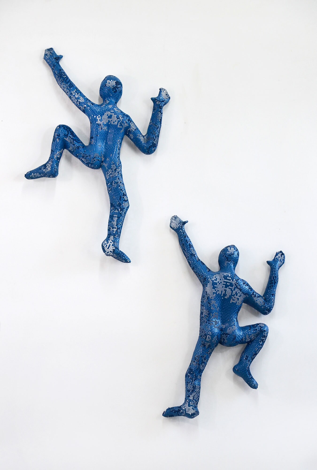 SET of 2 Climbing Men Metal Wall Sculpture Wall Decor Metal Etsy UK