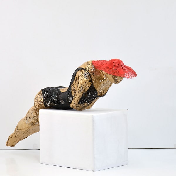 Metal art sculpture, Nude woman sculpture with Swimsuit , wire mesh, Unique gift, home decor, abstract art