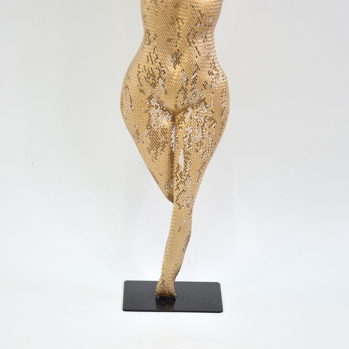 Modern Metal Sculpture Woman Torso Wire Mesh Sculpture - Etsy