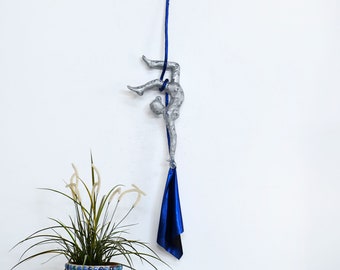 Aerial silks sculpture, Metal wall art , Acrobat sculpture, interior design, Art dance, Aerial hoop
