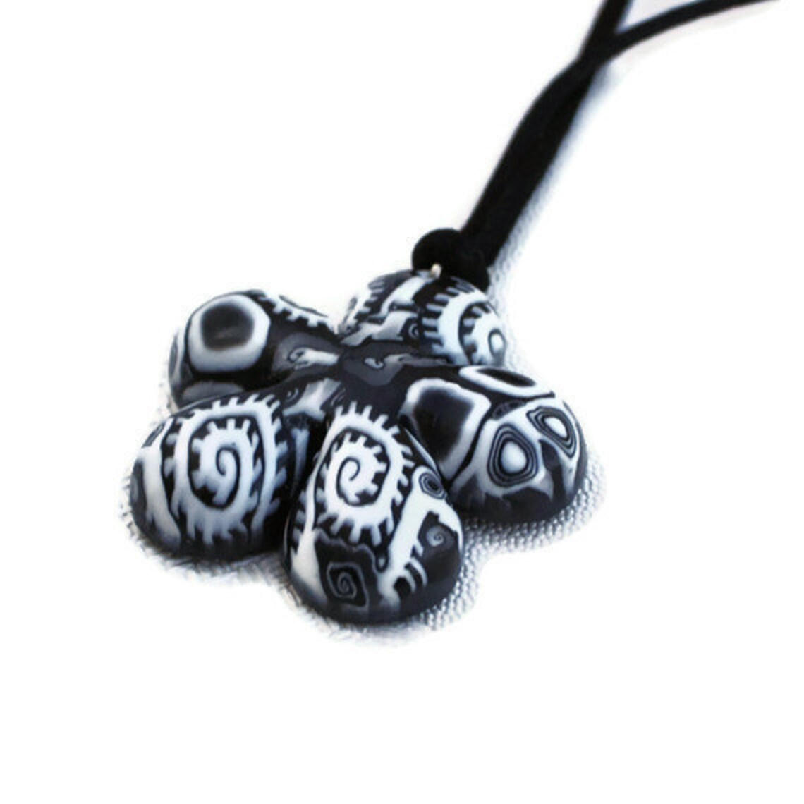 Black and white necklace elegant flower necklace handmade Etsy