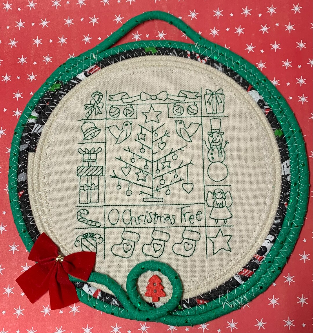 Holiday Door Hanger, Christmas Rope Wall Art, Christmas Tree Wall
