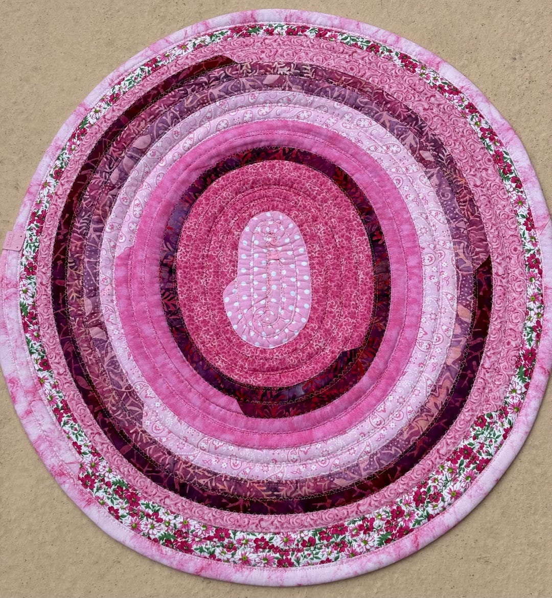 Handmade Pink Jelly Roll Rug: Round Cotton Fabric Rug (23 Inch) - Etsy