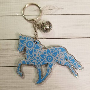 Horse keychain/Horse/Equestrian gift/Horse lover/Glitter keychain/Cowgirl keychain/Rodeo Keychain/ Rodeo gift/Horse ornament/horse bag tag