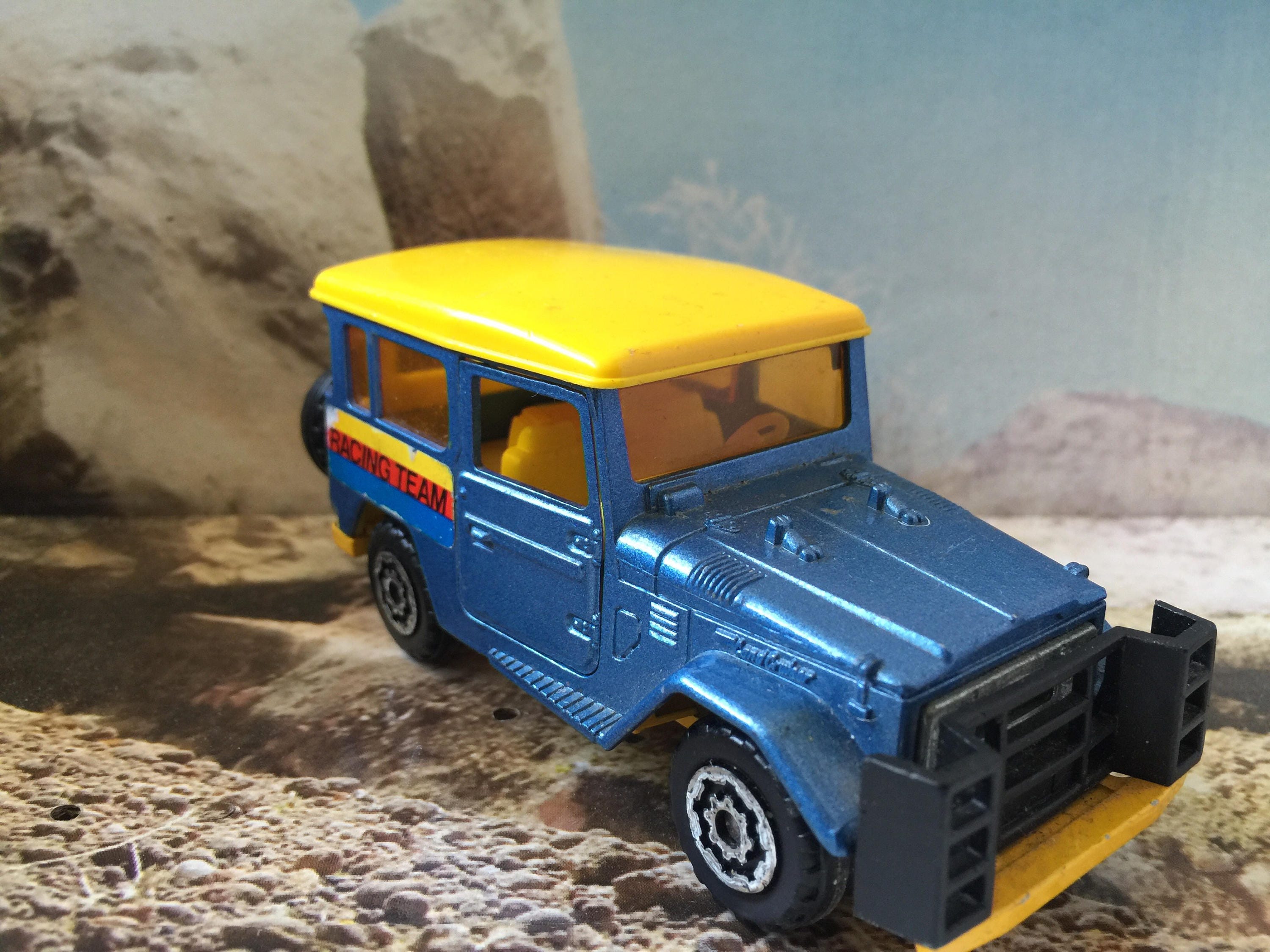 Jouet Majorette Toyota BJ 40 'Pastis 51' – Échelle 1/55 – Occasion Parfait État (Micro-Écailles)