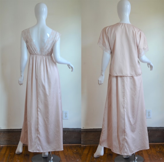 1970s Victoria's Secret Lace and Satin Gown & Bed… - image 2