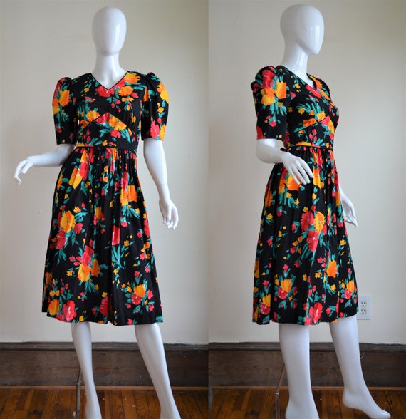 80s Does the 40s Cotton Black Floral Dress Bust 3… - image 1