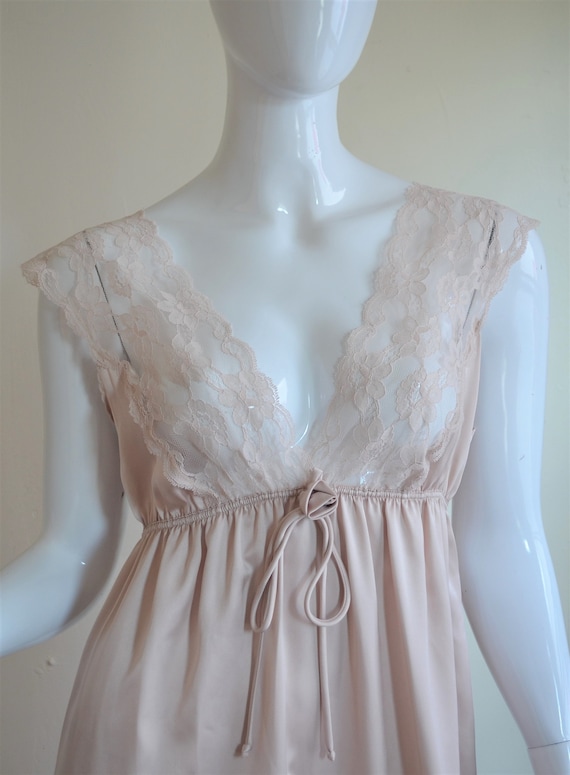 1970s Victoria's Secret Lace and Satin Gown & Bed… - image 6