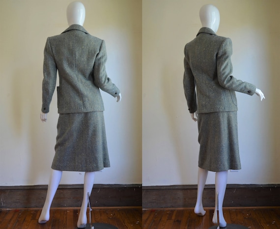 1940s Classic Aqua /& Cream Herringbone Skirt Suit With Huge Shoulder Pads