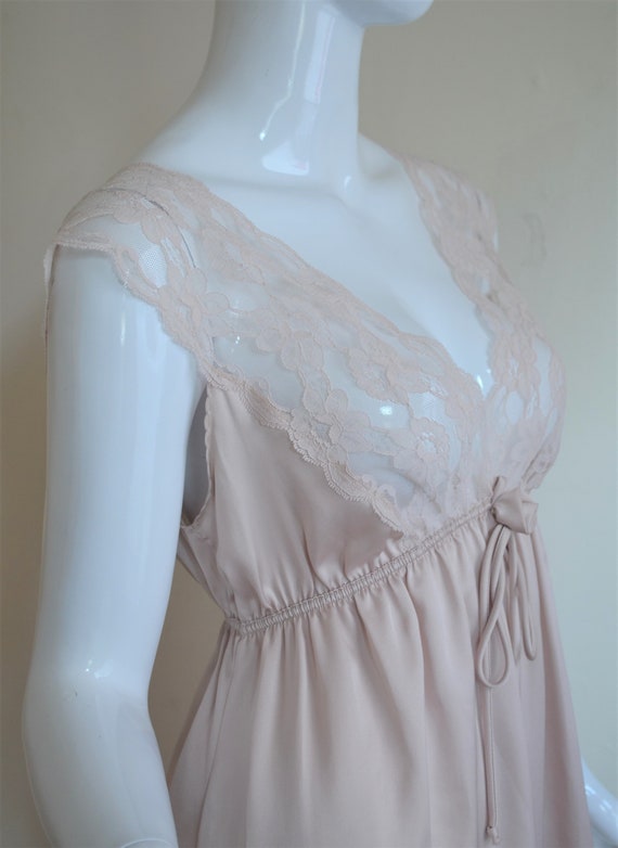 1970s Victoria's Secret Lace and Satin Gown & Bed… - image 5