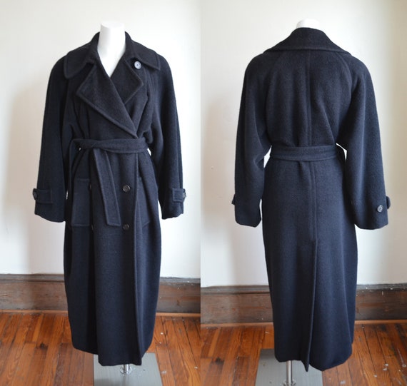 Timeless Perry Ellis 1980s Black Wool Wrap Blanket