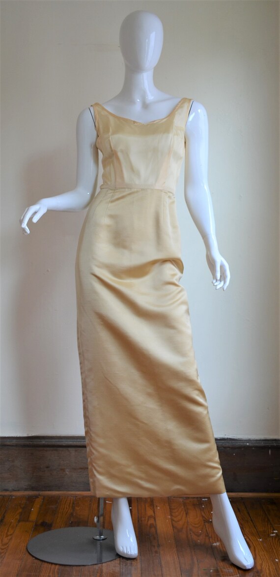 Early 1960s Gold Silk Beaded & Sequined Hourglass… - image 5