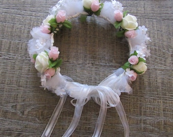 First Communion. crown.  Crown for Flower girl.  Crown with soft pink flowers