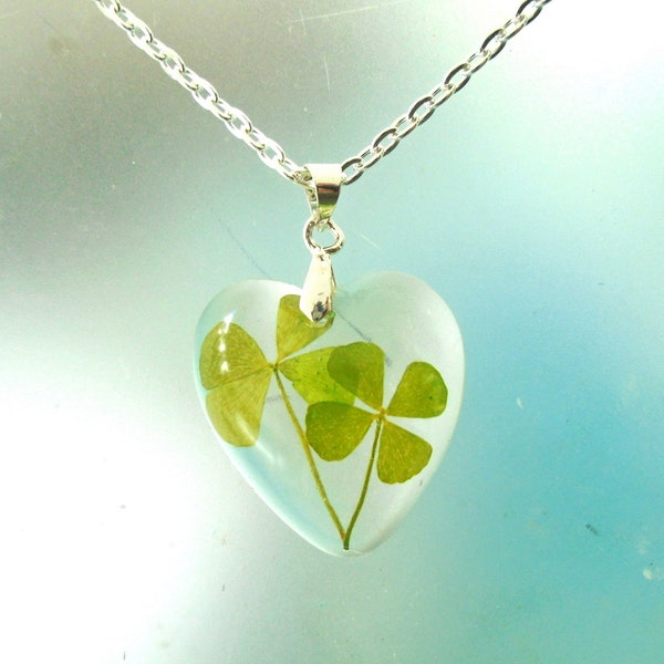 Real Four Leaf Double Clover Heart Resin Shamrock Silver Plated Pendant Necklace