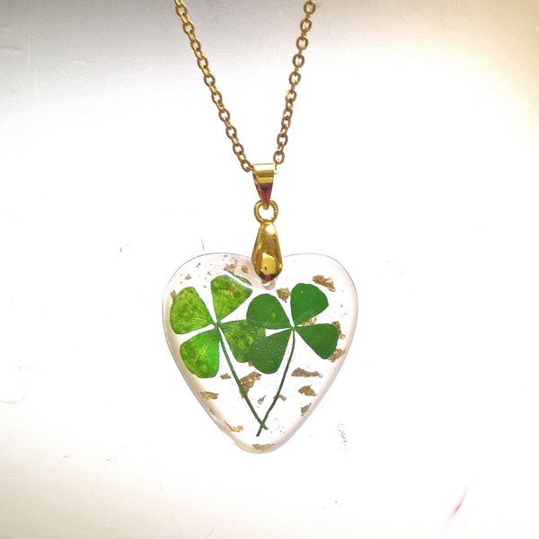 Real Four Leaf Double Clover Heart Resin Shamrock Gold tone Pendant Necklace