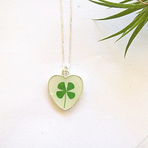 Real Four Leaf Clover Heart Resin Shamrock Pendant Necklace