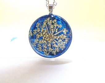 Queen Annes Lace Real Pressed Flower Midnight Blue Resin Round Glass Pendant Necklace