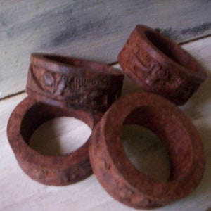 Vintage Wood carving napkin rings/4 napkin rings/Table decor/Napkin decoration/Holiday decor/relief wood Napkin holder/Fall table decor
