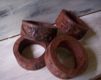 Vintage Wood carving napkin rings/4 napkin rings/Table decor/Napkin decoration/Holiday decor/relief wood Napkin holder/Fall table decor