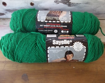2 Dupon orlon acrylic yarn/knitting yarn/Sayelle green yarn/Craft and rug yarn/Kniting supply/Crochet supply/Craft supply/Vintage green yarn