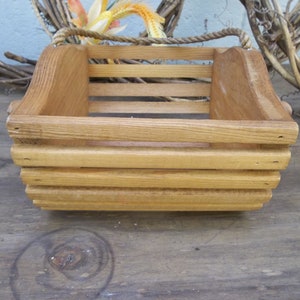 Rustic wood basket/Vintage wood basket/Salvage wood basket/Decorative wood basket/Wood basket with rope handle/Handled Wood Slat Basket image 2