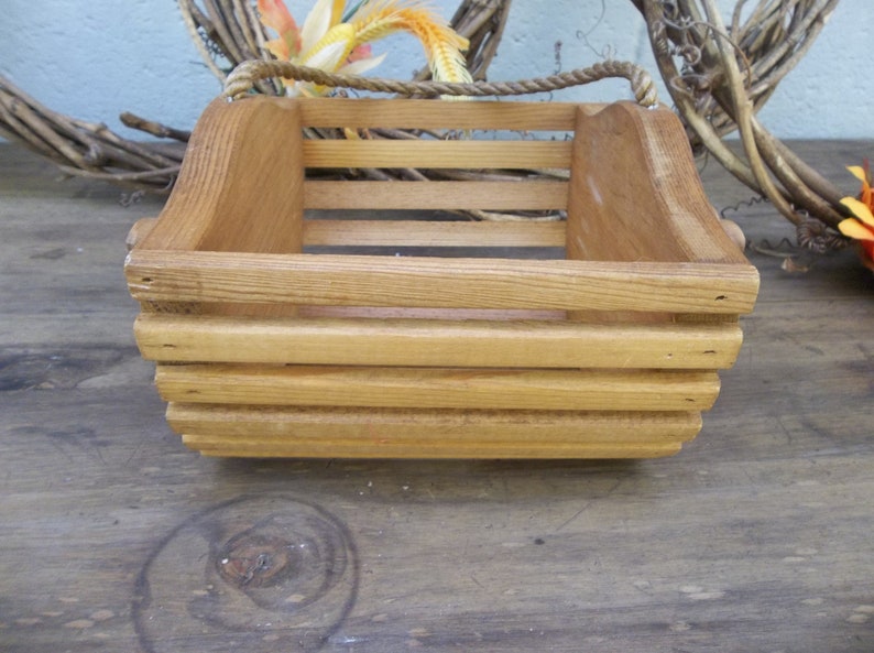 Rustic wood basket/Vintage wood basket/Salvage wood basket/Decorative wood basket/Wood basket with rope handle/Handled Wood Slat Basket image 2