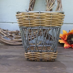 Vintage metal basket/Rustic metal wicker basket/shaped basket/Wicker and metal basket/Summer basket/Ornate metal wicker basket/Fall basket