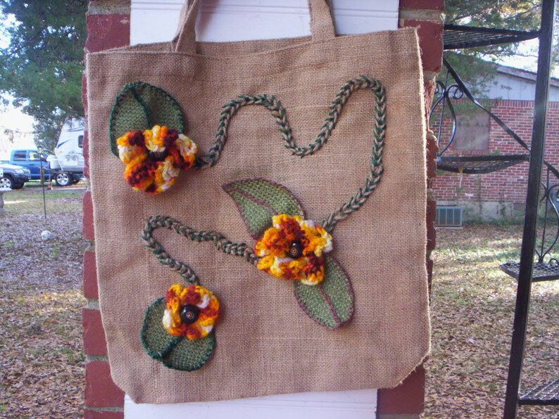 Fall burlap bagBurlap bagFall burlap bagHoliday bagHand made bagJute tote bagBurlap tote bagBurlap flower tote bagCrochet flower bag