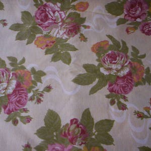 Rose flower fabric/Vintage fabric/Mothers day fabric/Spring flower fabric/Summer fabric/Floral fabric/Sewing supply/100% Cotton Fabric/craft