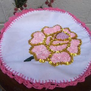 Lace doilyElegant lace doilies/Pink,white,Green and gold doilies/Beaded,Sequin Crochet doilies/Vintage flower doily/Home decor/Table decor
