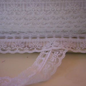 Vintage white floral lace trim/Wedding lace trim/Costume white lace trim/Sewing trim/sewing supply/Bridal Lace Trim/2 yards lace trim/craft image 2
