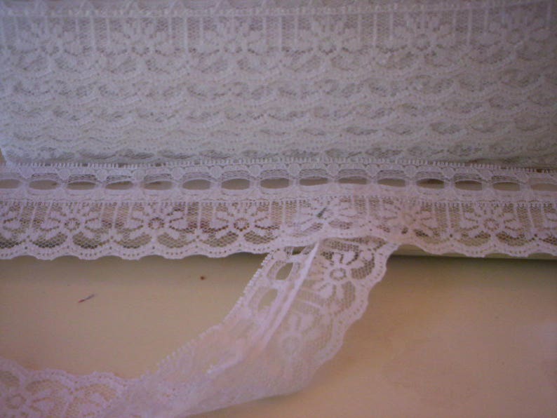 Vintage white floral lace trim/Wedding lace trim/Costume white lace trim/Sewing trim/sewing supply/Bridal Lace Trim/2 yards lace trim/craft image 2