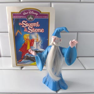 Vintage 1995 Walt Disney&#39;s Sword in the Stone - Merlin Wizard Figurine - Masterpiece Collection McDonald&#39;s Happy Meal Toy