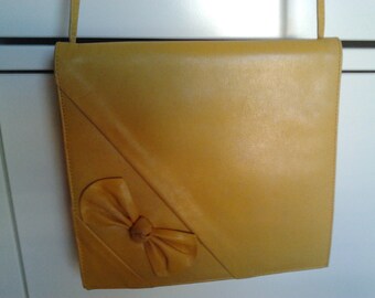 Vintage 1980's Yellow handbag