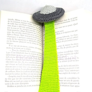 UFO Cotton textile pages bookmark handmade; science fiction; reading; geek; extraterrestrial fanart