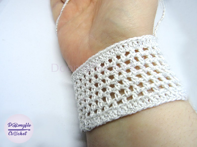 Mittens spider web in white and silver crochet cotton image 5