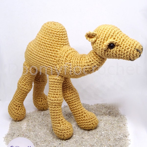 Dromadaire Sahara mascotte Perl en coton camel au crochet