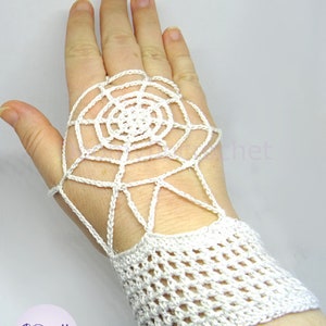 Mittens spider web in white and silver crochet cotton image 2