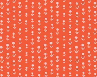 Ditsy Red Floral Organic Cotton Fabric, Cloud 9 'House Mouse' Quilt